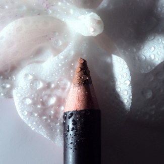 ÂN-DEFINE Ceramide Liner